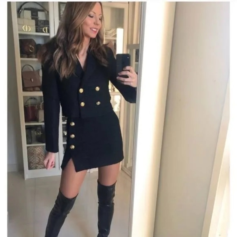 ZARA 🖤🖤 Elegant Black Double-Breasted Dress